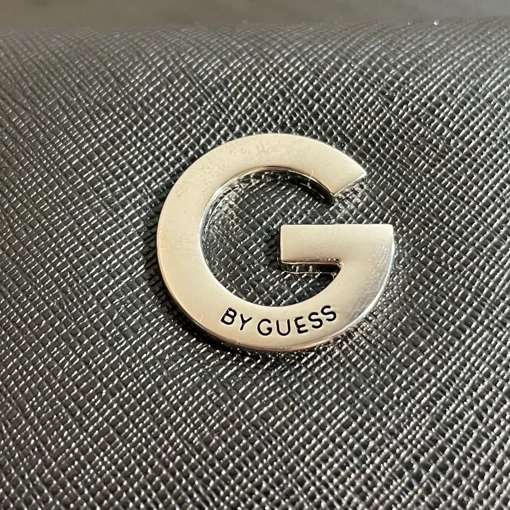 G by Guess Wallet Trifold Multi Pockets Clear ID Slot Faux Leather Big G Logo